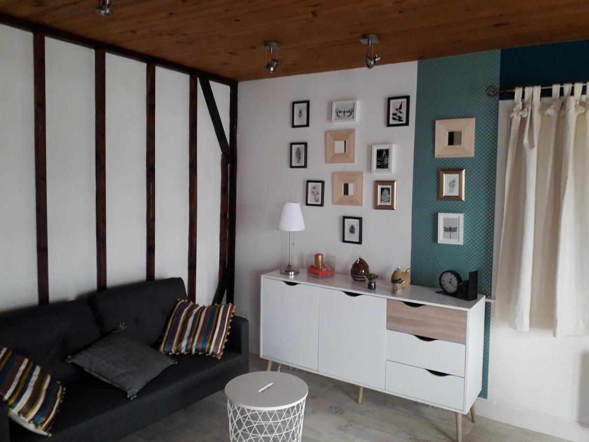 Chalet le logis des autre Vireux-Wallerand Extérieur photo